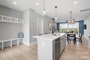242 Freeland Ln, Charlotte, NC 28217 - Photo 5