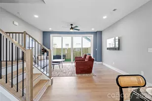 242 Freeland Ln, Charlotte, NC 28217 - Photo 9
