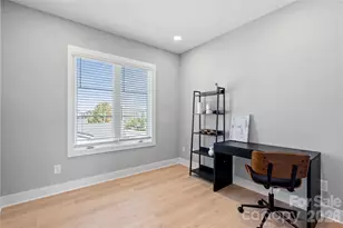 242 Freeland Ln, Charlotte, NC 28217 - Photo 27