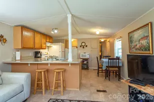 28 Brooks Cove Rd, Black Mountain, NC 28711 - Photo 5