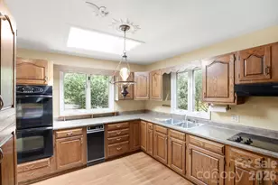 427 Wingfield Way, Brevard, NC 28712 - Photo 17