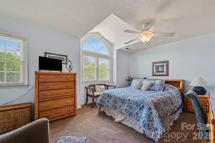 4051 Pinecrest Dr NE, Hickory, NC 28601 - Photo 19
