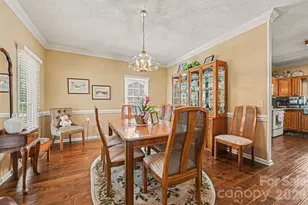 4051 Pinecrest Dr NE, Hickory, NC 28601 - Photo 11