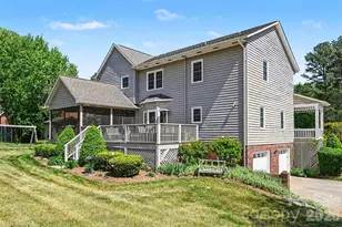 4051 Pinecrest Dr NE, Hickory, NC 28601 - Photo 35