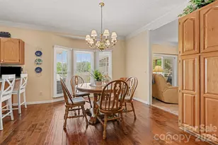 4051 Pinecrest Dr NE, Hickory, NC 28601 - Photo 17