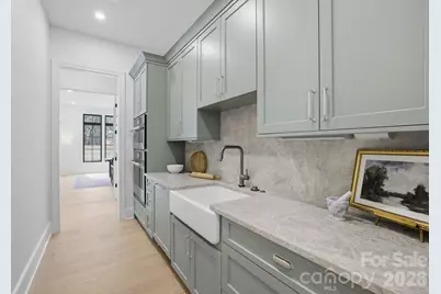 519 Meadowbrook Road, Charlotte, NC 28211 - Photo 9