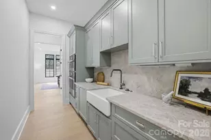 519 Meadowbrook Rd, Charlotte, NC 28211 - Photo 9