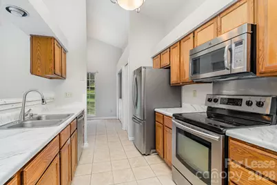 11100 Deerpath Court, Charlotte, NC 28262 - Photo 7