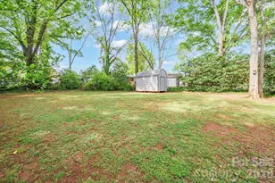 305 W 9th St, Newton, NC 28658 - Photo 39