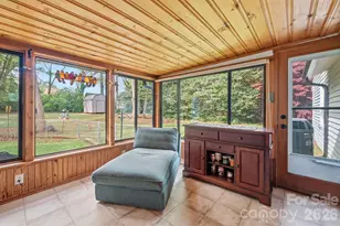 305 W 9th St, Newton, NC 28658 - Photo 33