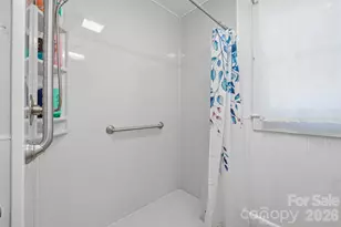 305 W 9th St, Newton, NC 28658 - Photo 27