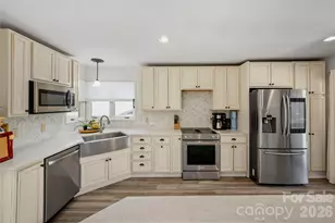109 Clubwood Ct, Asheville, NC 28803 - Photo 25
