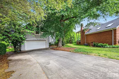 648 Landsdown Court, Fort Mill, SC 29708 - Photo 5