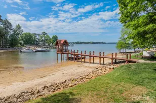 17919 Kings Point Dr, Cornelius, NC 28031 - Photo 35