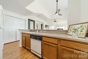17919 Kings Point Dr, Cornelius, NC 28031 - Photo 17