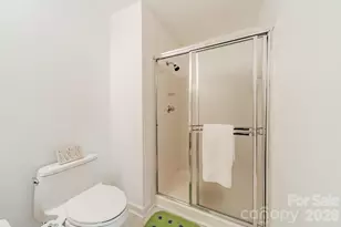17919 Kings Point Dr, Cornelius, NC 28031 - Photo 15