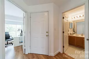 17919 Kings Point Dr, Cornelius, NC 28031 - Photo 11