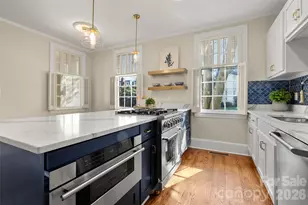 153 Perrin Pl, Charlotte, NC 28207 - Photo 5