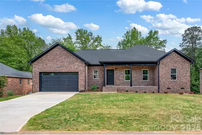 906 4th Street NE, Conover, NC 28613 - Photo 1