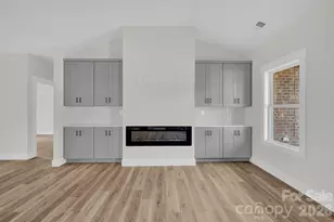 906 4th St NE, Conover, NC 28613 - Photo 7