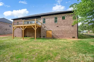 906 4th St NE, Conover, NC 28613 - Photo 5