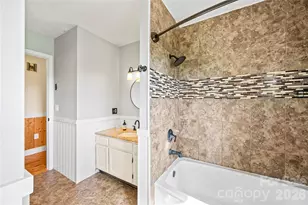 882 Queentown Rd, Canton, NC 28716 - Photo 15