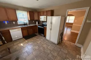 1217 Enderly Rd, Charlotte, NC 28208 - Photo 19