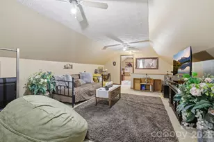 10 Country Rd, Hendersonville, NC 28791 - Photo 29