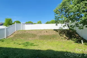 508 Knothole Ln, Charlotte, NC 28214 - Photo 17