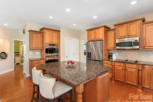 8638 Savannah Rd, Harrisburg, NC 28075 - Photo 9