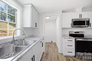 39 Upper Moffitt Rd, Asheville, NC 28805 - Photo 7