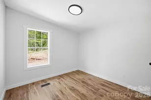 39 Upper Moffitt Rd, Asheville, NC 28805 - Photo 13