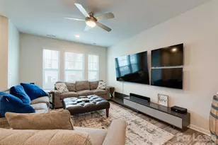 3329 Ada Ml Aly, Charlotte, NC 28205 - Photo 7