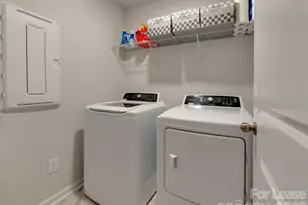 3329 Ada Ml Aly, Charlotte, NC 28205 - Photo 29