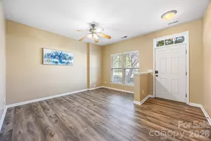 128 Autumn Falls Dr, Lake Wylie, SC 29710 - Photo 5