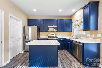 128 Autumn Falls Drive, Lake Wylie, SC 29710 - Photo 11