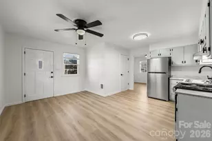 71 Maple St, Clyde, NC 28721 - Photo 7