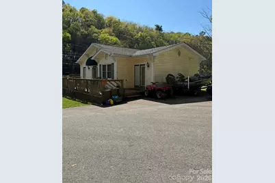 880 N Main Street, Marion, NC 28752 - Photo 5