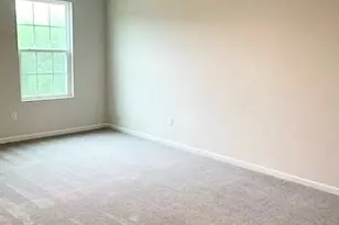 136 Brentwood Dr, Statesville, NC 28625 - Photo 5