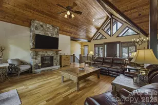 5613 Rocky Falls Ln, Lenoir, NC 28645 - Photo 15