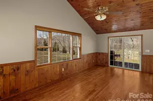 609 N Fork Rd, Black Mountain, NC 28711 - Photo 11