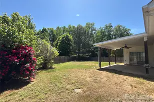 2140 Pineapple Ct, Matthews, NC 28105 - Photo 19