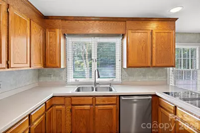 5636 Ivygate Lane, Charlotte, NC 28226 - Photo 11