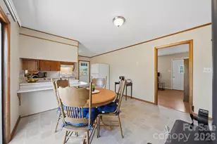 184 Edgegreen Ct, Taylorsville, NC 28681 - Photo 11