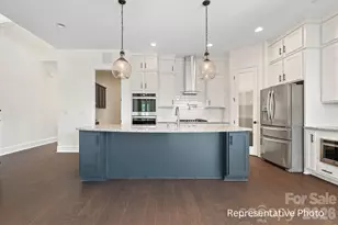 20392 Queens St, Cornelius, NC 28031 - Photo 11