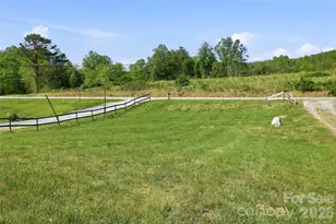 123 Big Oak Rd, Hendersonville, NC 28792 - Photo 7