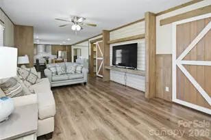 123 Big Oak Rd, Hendersonville, NC 28792 - Photo 9