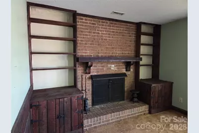 2309 24th Avenue NE, Hickory, NC 28601 - Photo 5