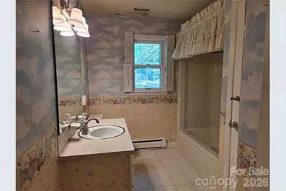2309 24th Avenue NE, Hickory, NC 28601 - Photo 11