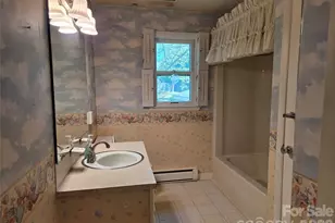 2309 24th Ave NE, Hickory, NC 28601 - Photo 11